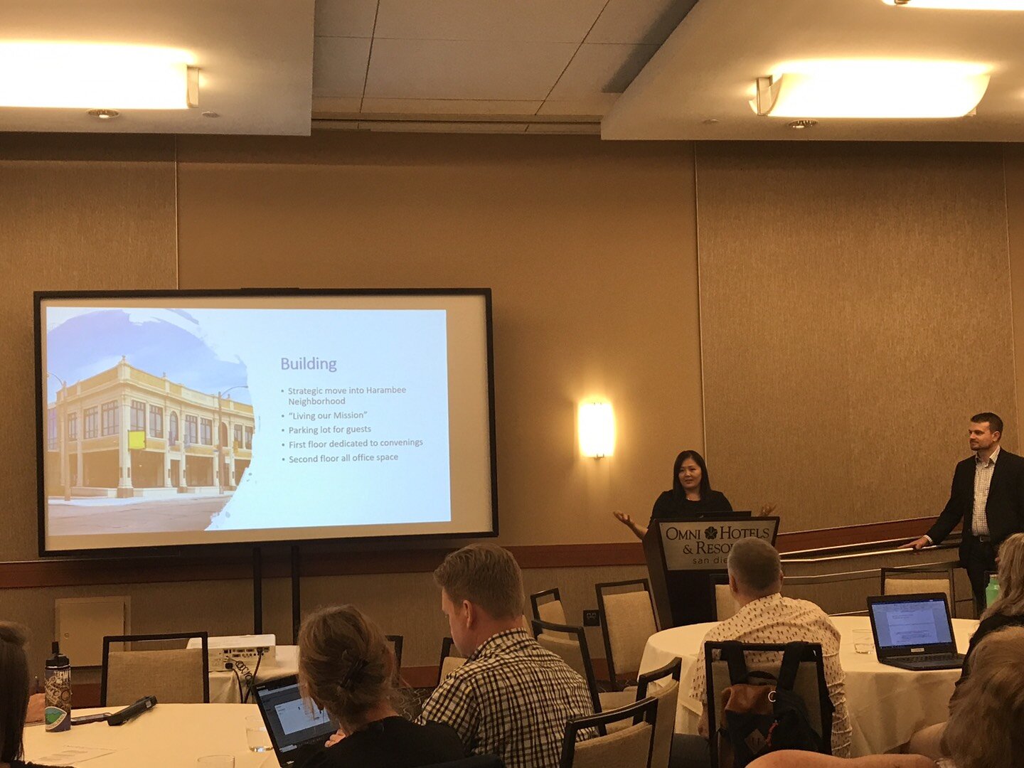 Kim Thao of Bader Philanthropies leading a presentation on event management at Elevate San Diego.